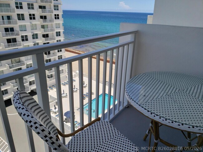 Foto del edificio - 4511 S Ocean Blvd