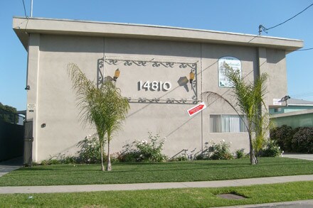 Building Photo - 14810 Halldale Ave