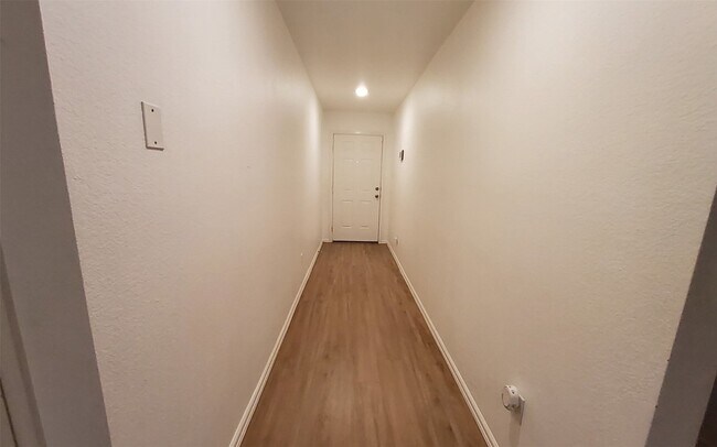 Foto del edificio - 27022 Breakaway Ln