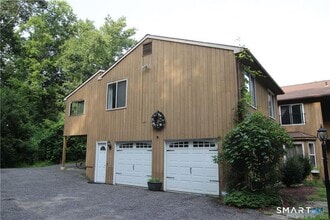Building Photo - 8 Cawdor Burn Rd