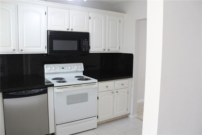 Building Photo - 1258 S Military Trail