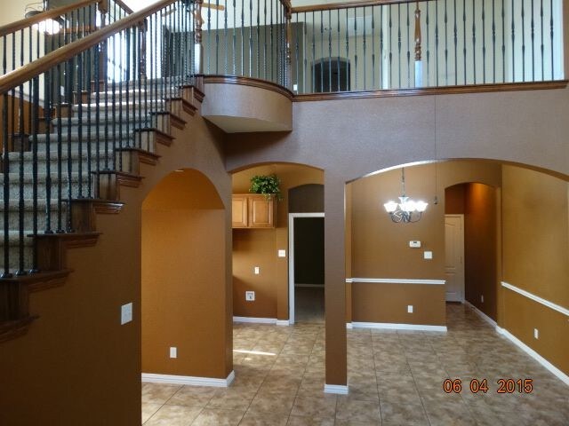 Building Photo - 4225 Swan Forest