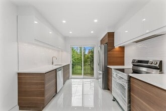 Building Photo - 2630-2632 Rue Modugno