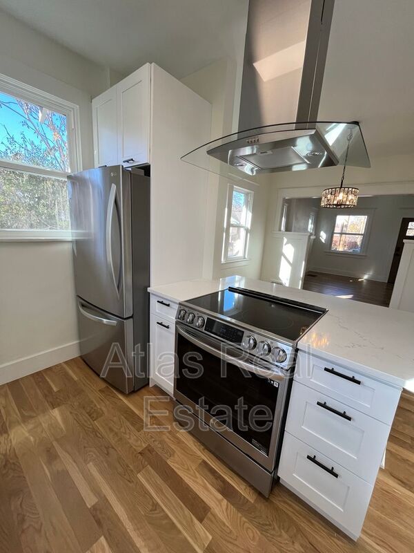 Foto del edificio - 5224 E 23rd Ave