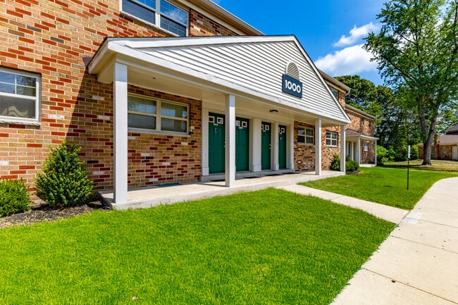 Building Photo - Emerald Ridge