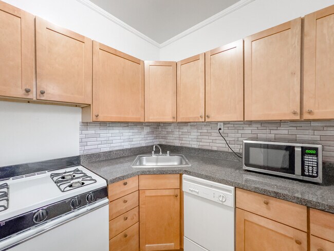 Foto del edificio - 4612 N Lincoln Ave
