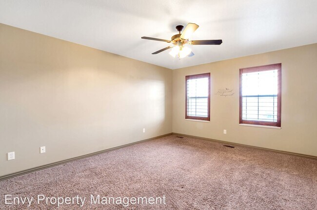 Building Photo - 5 br, 3.5 bath House - 5177 S. 5750 W.
