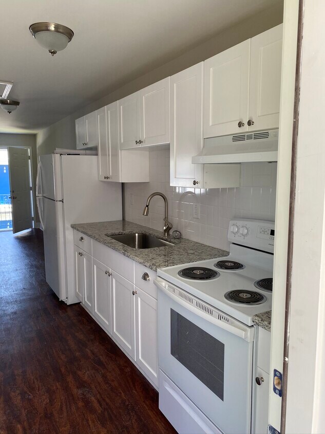 Foto principal - 969 Forest Ave