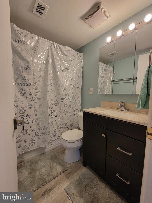 Building Photo - 4341 Americana Dr