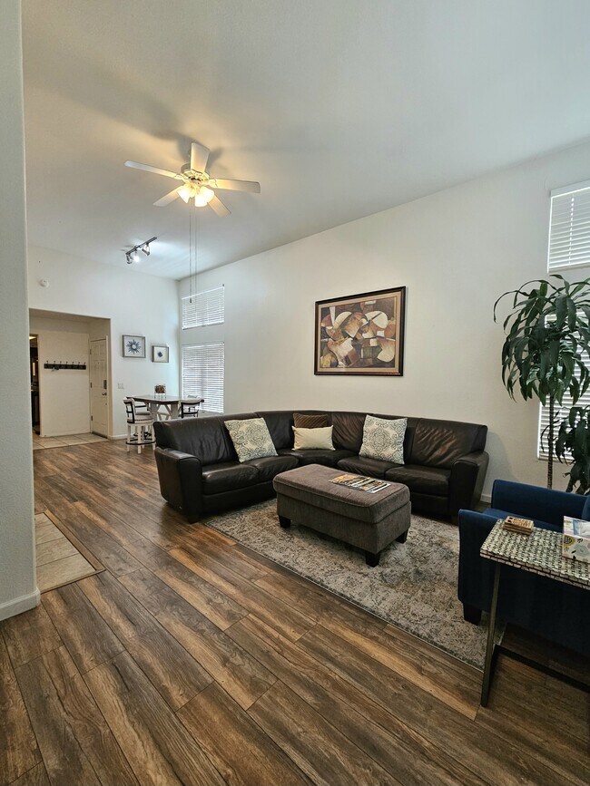 Foto del edificio - 5855 N Kolb Rd