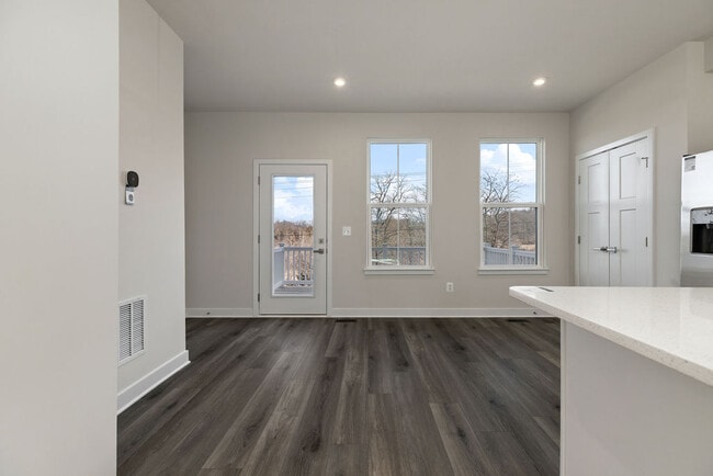 Building Photo - 4677 Drysdale St