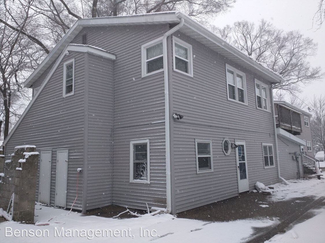 Primary Photo - 1805 Caroline St
