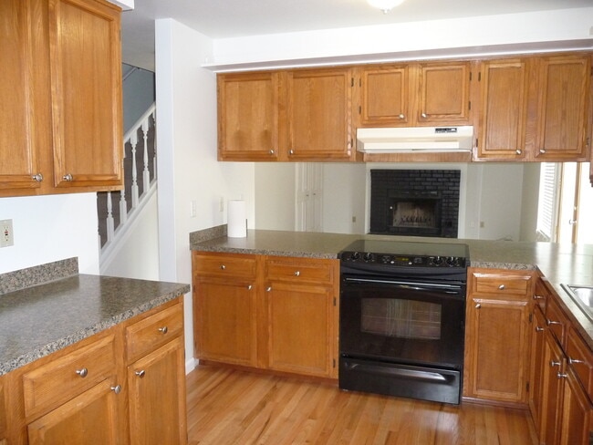 Building Photo - Beautiful home in quiet and highly desirab...