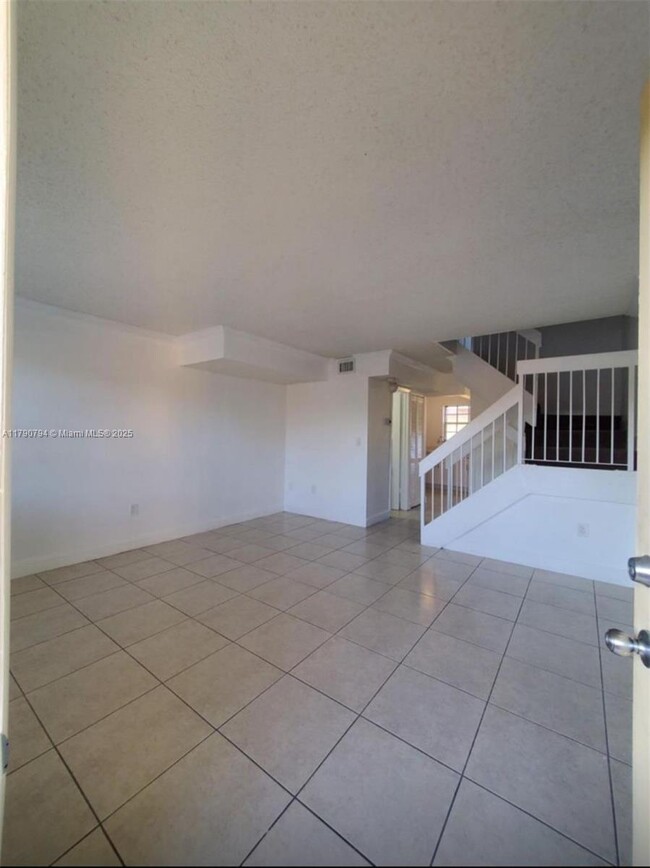 Building Photo - 7510 SW 152nd Ave