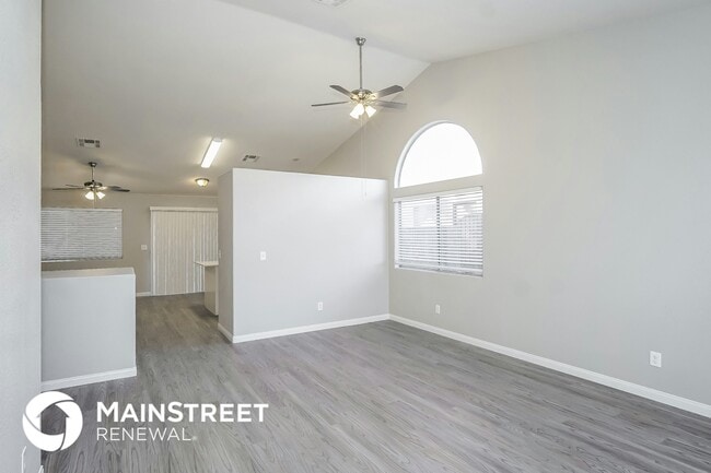 Building Photo - 825 Fuerte Ct