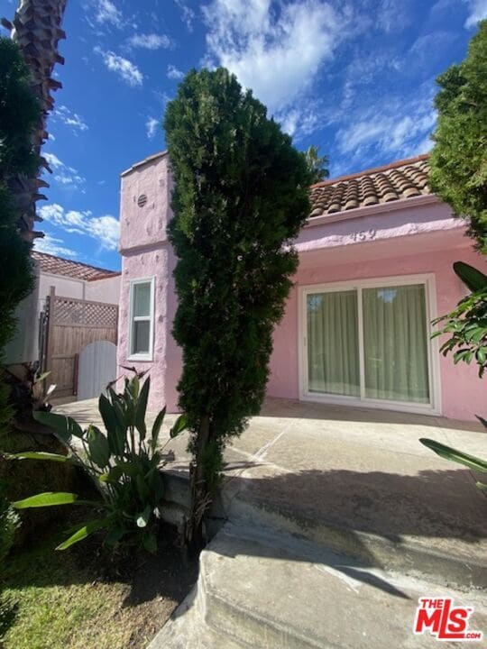 Foto del edificio - 459 S Holt Ave