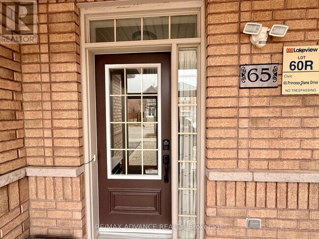 Building Photo - 65 Princess Diana Dr