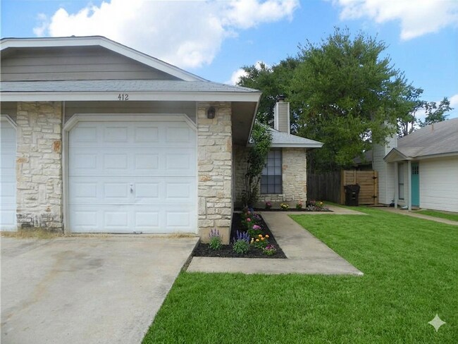 Foto del edificio - 410.412 Cypress Ln