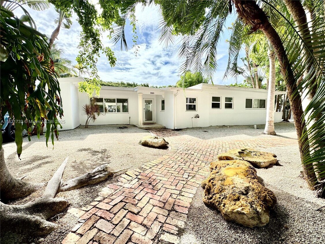 Foto principal - 365 Caribbean Rd