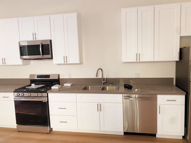 Kitchen - 316 Ulysses St