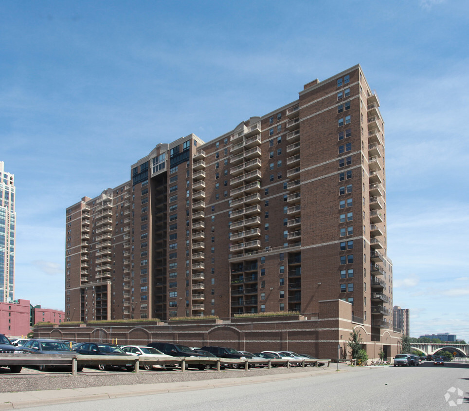 River West Apartments - Minneapolis, MN | Apartments.com