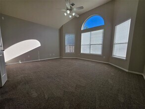 Building Photo - 6169 Mitchell Ct