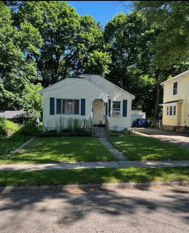 Photo - 1012 Greenwood Ave House