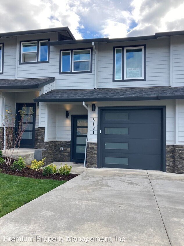 Foto principal - 6181 Blue River Dr SE