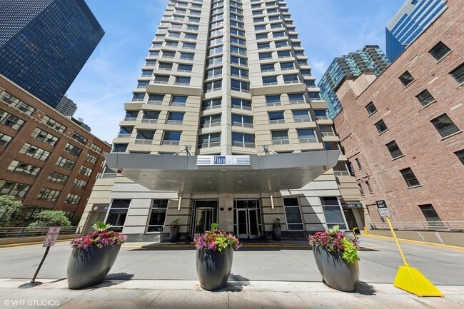 Building Photo - 440 N Wabash Ave
