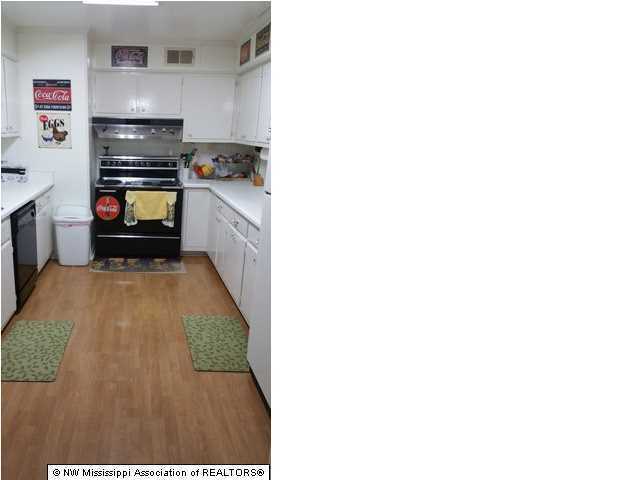 Foto del edificio - SOUTHAVEN SCHOOLS, 4 BEDROOMS!