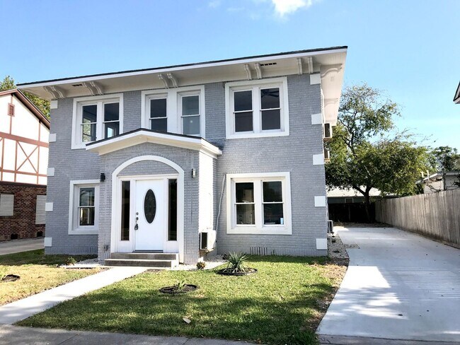 Foto del edificio - 2 br, 1 bath House - 1810 2nd Street A