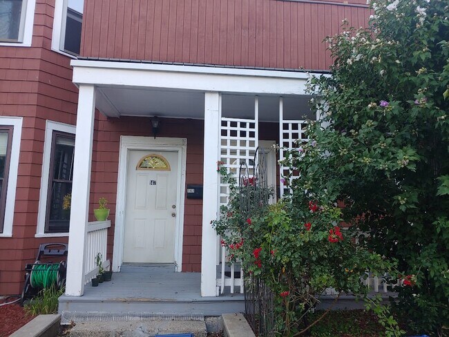 Building Photo - 149 Charlesbank Rd