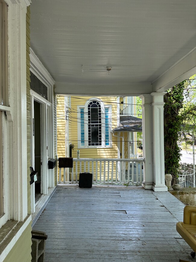 Rocking chair front porch - 114 S 5th Ave