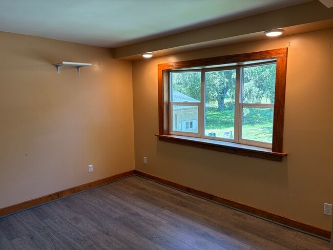 Extra Room - 1781 Fairport Nine Mile Point Rd