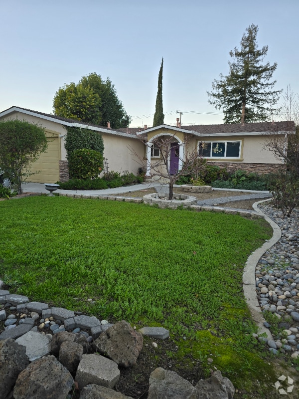 Building Photo - 412 Rosemont Dr