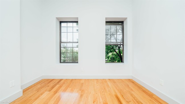 Building Photo - 1675 Palmetto St