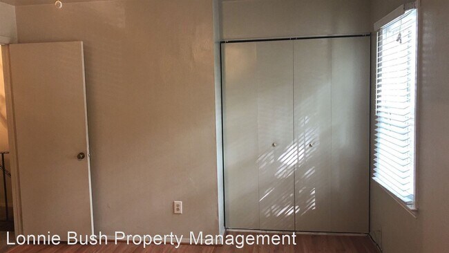 Building Photo - 6584 Stoney Point N