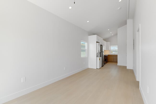 Foto del edificio - 4718 Muir Ave