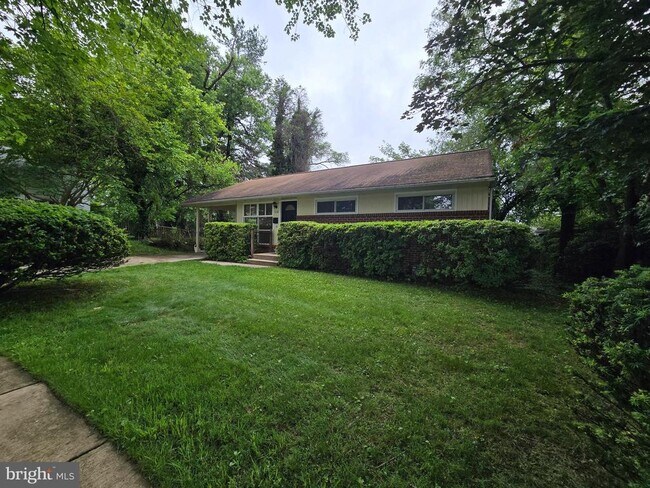 Foto del edificio - 13118 Vandalia Ct