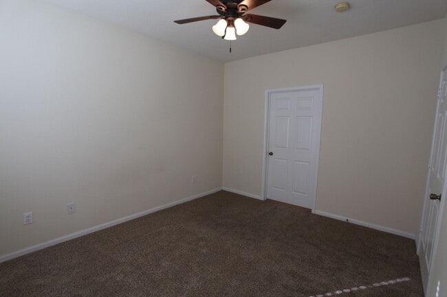 Building Photo - Two Bedroom at Longleaf Villas!