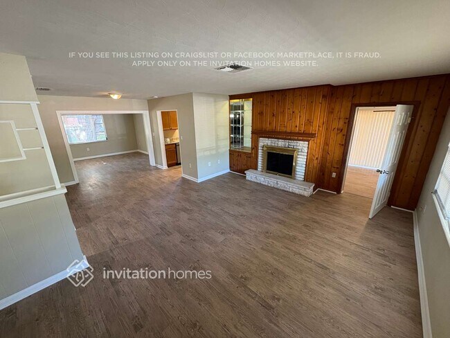 Foto del edificio - 2310 Sandrala Dr