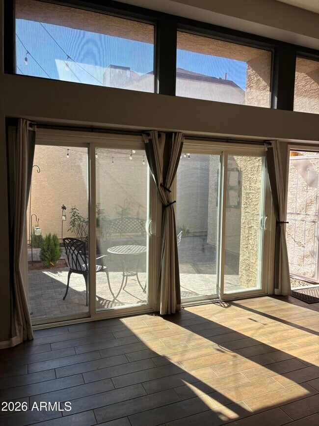 Foto del edificio - 3440 E Southern Ave