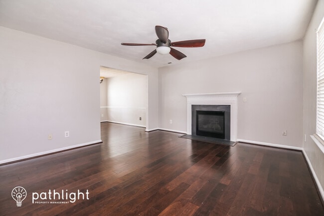 Building Photo - 1401 Shady Tree Way