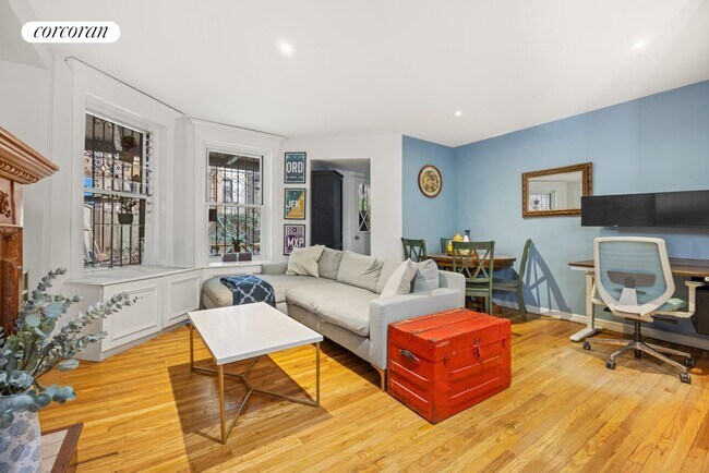 Foto del edificio - 889 Union St