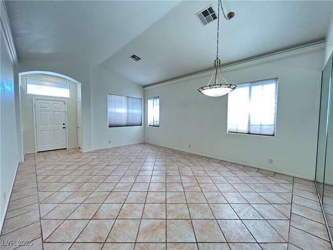 Foto del edificio - 9757 Derbyhill Cir