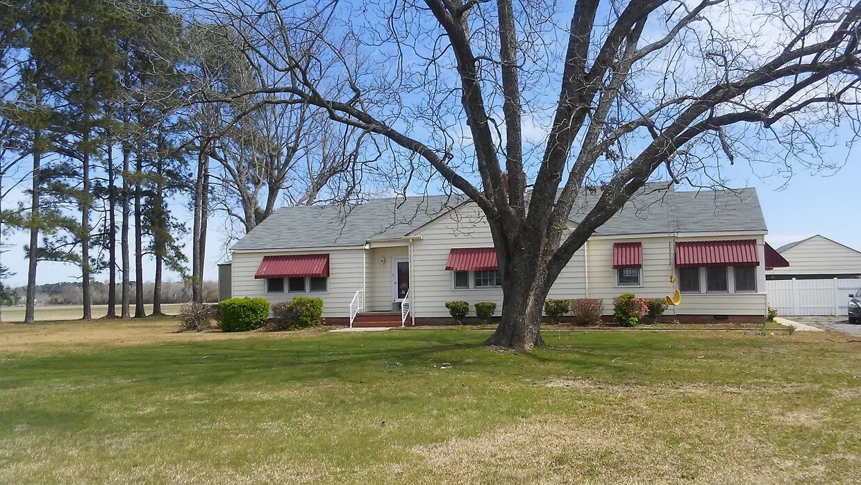 COMING SOON- 3 bedroom single family - COMING SOON- 3 bedroom single family