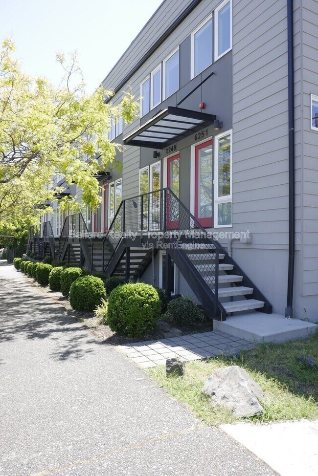 Foto del edificio - 6251 8th Ave NW