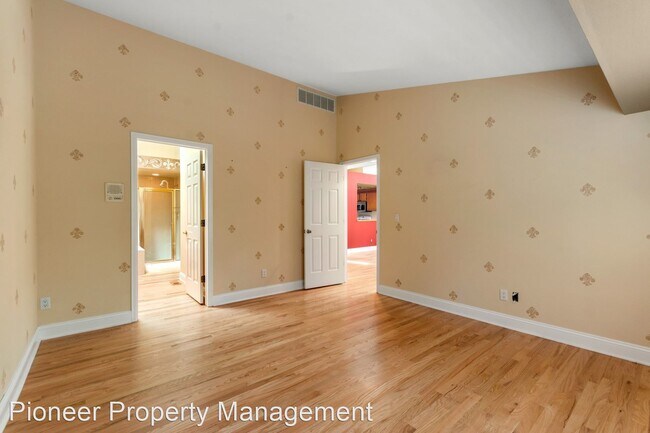 Foto del edificio - 3 br, 3 bath House - 4605 S Yosemite St #7