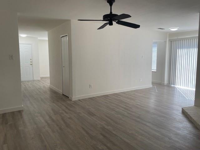 Building Photo - 3205 Red Oak Ln