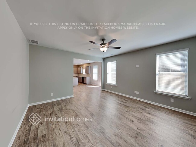 Building Photo - 145 Lantana Crossing